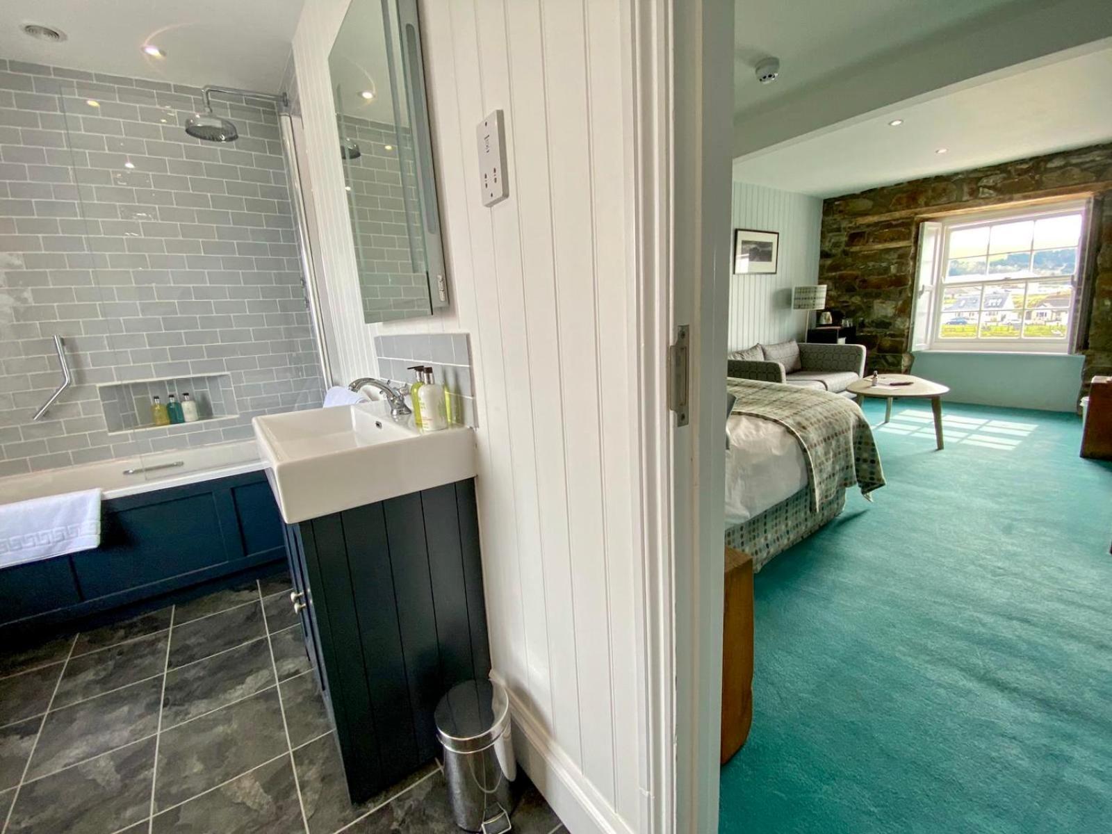 Harbourmaster Hotel Aberaeron Ngoại thất bức ảnh
